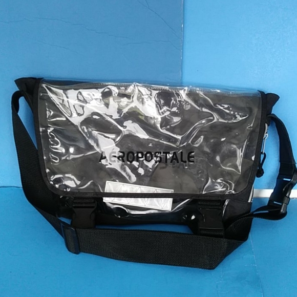 LIKE NEW AEROPOSTALE MESSENGER BAG - Picture 1 of 16